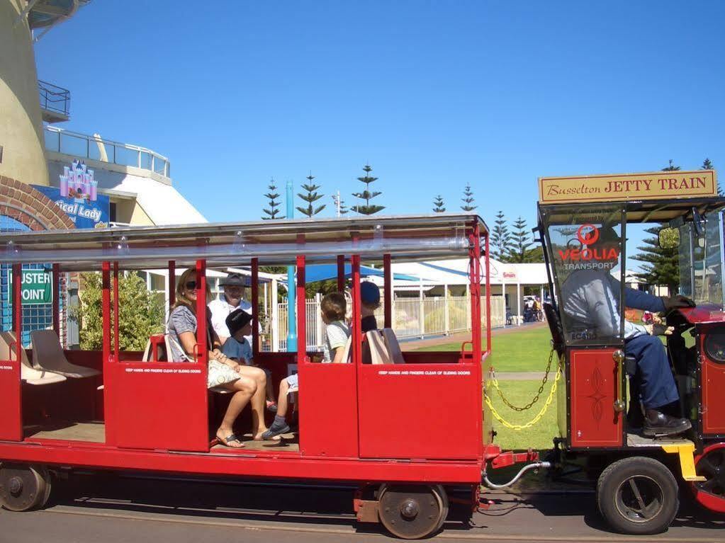 Broadwater Bed And Breakfast Busselton Exterior photo